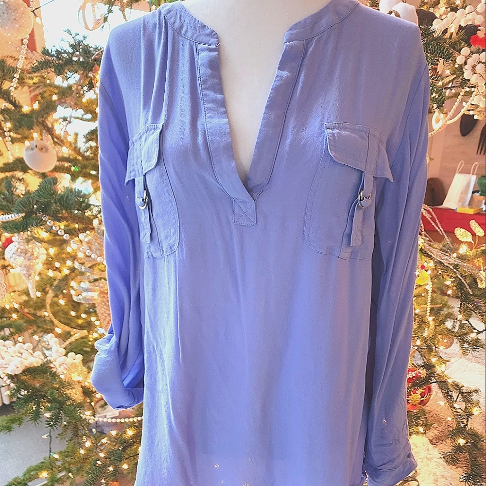 Chicos 2 large periwinkle blouse